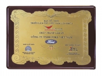 Biểu trưng gỗ đồng - Quà Tặng Việt Tín - Công Ty TNHH Đầu Tư Thương Mại Quốc Tế Việt Tín